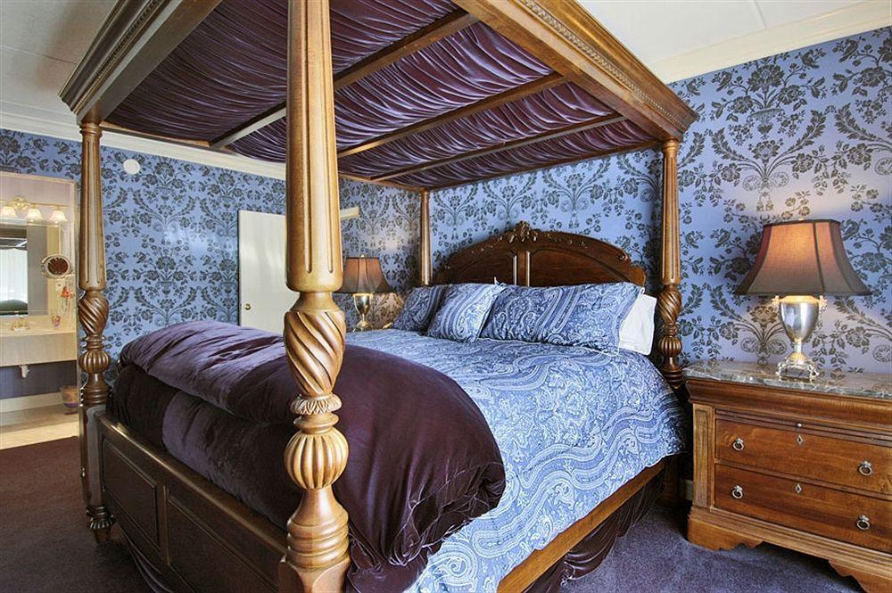 Red Rose Inn & Suites Плант Сити Екстериор снимка