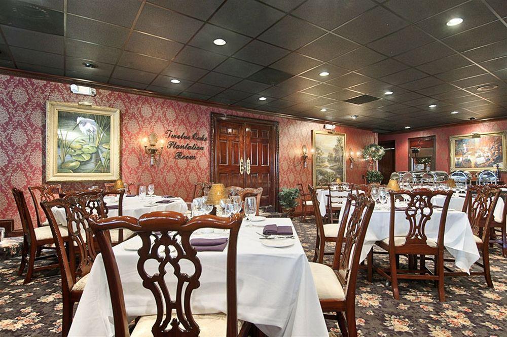 Red Rose Inn & Suites Плант Сити Екстериор снимка